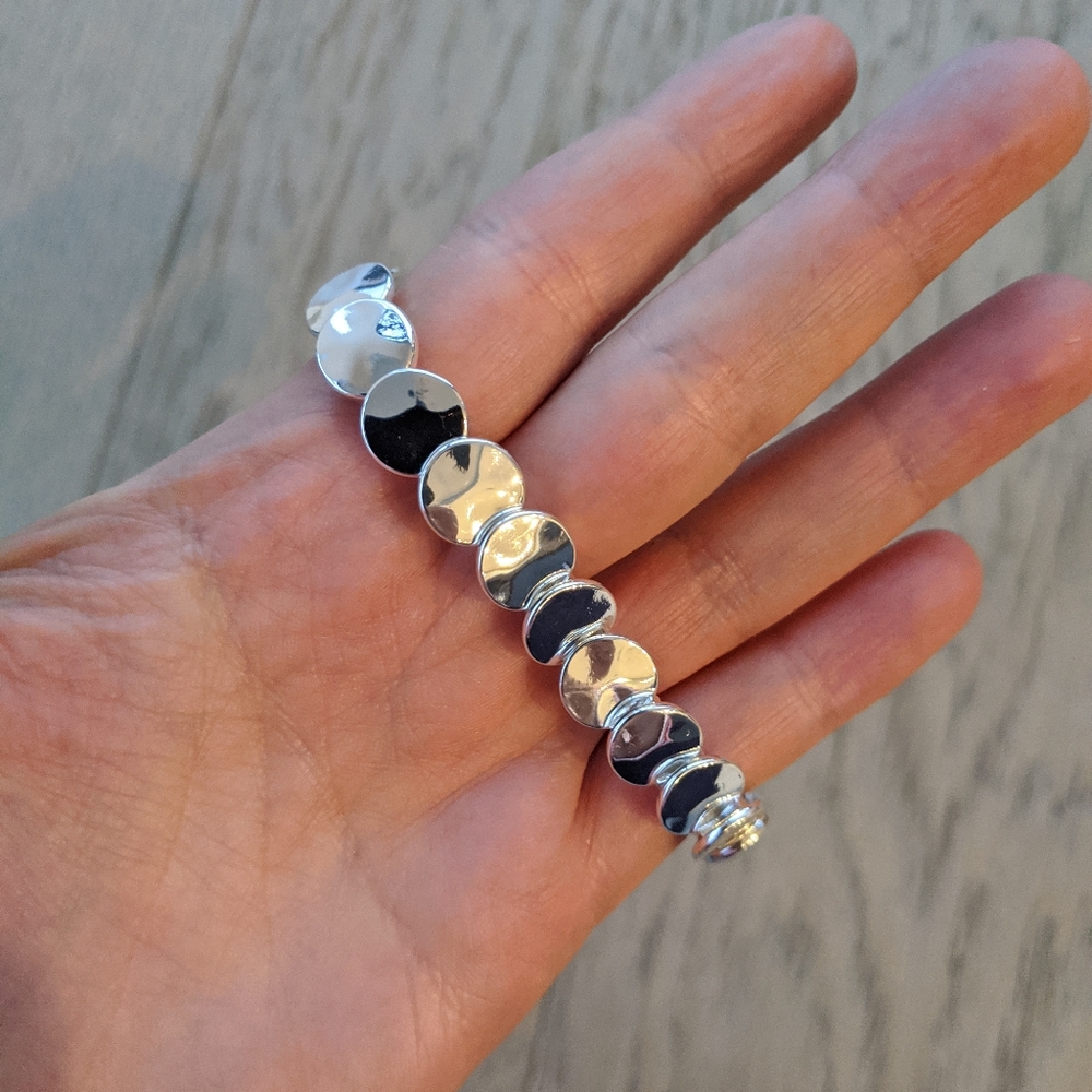 J crew STACKED CIRCLE STRETCH BRACELET SILVER